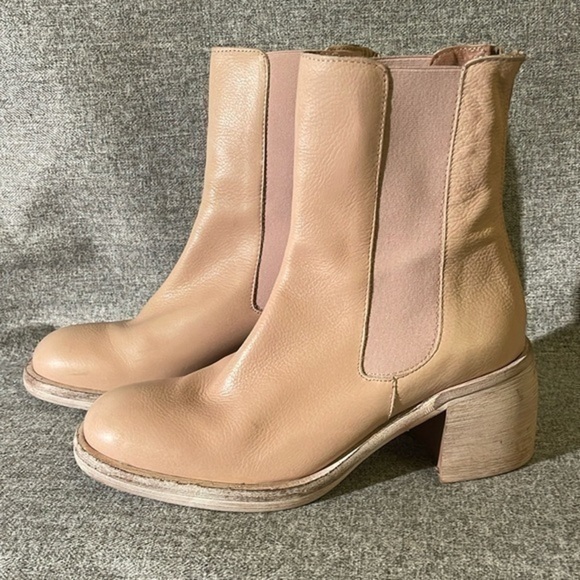 Free People Shoes - Free People Essential Chelsea Boots Sandy